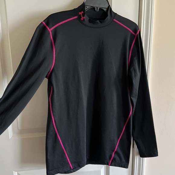 Under Armour Tops - UNDER Armour ColdGear Fitted Top